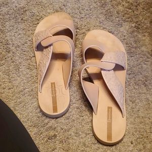 CJLA sandals